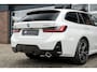 BMW 3-Serie 330e xDrive M Sport LCI | Facelift | Shadow | Trekhaak | Widescreen | Hifi | Camera | 18' inch |