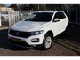 Volkswagen T-Roc 1.0 TSI 110pk Style / Navigatie / LM 16 inch / Parkeersensoren / APP Connect / Airco