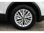 Volkswagen T-Roc 1.0 TSI 110pk Style / Navigatie / LM 16 inch / Parkeersensoren / APP Connect / Airco