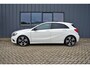 Mercedes-Benz A-klasse 180 Ambition * Xenon * Panoramadak * Night Pakket * 18" * Mooie auto