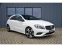 Mercedes-Benz A-klasse 180 Ambition * Xenon * Panoramadak * Night Pakket * 18" * Mooie auto