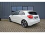 Mercedes-Benz A-klasse 180 Ambition * Xenon * Panoramadak * Night Pakket * 18" * Mooie auto
