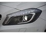 Mercedes-Benz A-klasse 180 Ambition * Xenon * Panoramadak * Night Pakket * 18" * Mooie auto