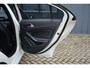Mercedes-Benz A-klasse 180 Ambition * Xenon * Panoramadak * Night Pakket * 18" * Mooie auto