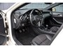 Mercedes-Benz A-klasse 180 Ambition * Xenon * Panoramadak * Night Pakket * 18" * Mooie auto
