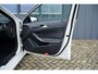 Mercedes-Benz A-klasse 180 Ambition * Xenon * Panoramadak * Night Pakket * 18" * Mooie auto