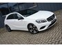 Mercedes-Benz A-klasse 180 Ambition * Xenon * Panoramadak * Night Pakket * 18" * Mooie auto