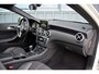 Mercedes-Benz A-klasse 180 Ambition * Xenon * Panoramadak * Night Pakket * 18" * Mooie auto