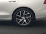 Volvo V60 T6 Twin Engine AWD Momentum Pro Plug In Hybrid 340pk Dealer O.H PHEV | Panodak | Camera | Apple Carplay | Sportstoelen Verwarmd | Virtual | Cruise Control | Blis | Navigatie | DAB |