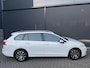 Volkswagen Golf Variant 2.0 TDI Life Business Full options met o.a. Climate control - Cruise control adaptive - Bluetooth/Apple carplay/Android auto - Navigatie full map - Stoelverwarming en Elektrisch verstelbaar met massage functie - P