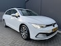 Volkswagen Golf Variant 2.0 TDI Life Business Full options met o.a. Climate control - Cruise control adaptive - Bluetooth/Apple carplay/Android auto - Navigatie full map - Stoelverwarming en Elektrisch verstelbaar met massage functie - P