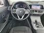 BMW 3-Serie Touring 320i Business Edition (184PK) 1e-Eig. & Dealer-Onderh. BOVAG-Garantie. NL-Auto.