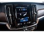 Volvo V90 2.0 B5 Inscription Trekhaak - Panoramadak - Head Up - Adaptive Cruise Control - Harman Kardon - Sensus Navigatie - Zongordijnen in de achterportieren - Parkeerverwarming met timer - Verwarmbaar stuurwiel -