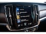 Volvo V90 2.0 B5 Inscription Trekhaak - Panoramadak - Head Up - Adaptive Cruise Control - Harman Kardon - Sensus Navigatie - Zongordijnen in de achterportieren - Parkeerverwarming met timer - Verwarmbaar stuurwiel -