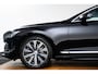 Volvo V90 2.0 B5 Inscription Trekhaak - Panoramadak - Head Up - Adaptive Cruise Control - Harman Kardon - Sensus Navigatie - Zongordijnen in de achterportieren - Parkeerverwarming met timer - Verwarmbaar stuurwiel -