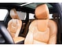 Volvo V90 2.0 B5 Inscription Trekhaak - Panoramadak - Head Up - Adaptive Cruise Control - Harman Kardon - Sensus Navigatie - Zongordijnen in de achterportieren - Parkeerverwarming met timer - Verwarmbaar stuurwiel -