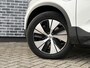 Volvo XC40 Plug-in Hybrid T4 Inscription Expression | Adaptive cruise control | Lederen bekleding | Harman Kardon audio | Stoel- en stuurwielverwarming | Achteruitrijcamera | Voorruitverwarming | Parkeersensoren voor + achter |