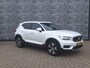 Volvo XC40 Plug-in Hybrid T4 Inscription Expression | Adaptive cruise control | Lederen bekleding | Harman Kardon audio | Stoel- en stuurwielverwarming | Achteruitrijcamera | Voorruitverwarming | Parkeersensoren voor + achter |