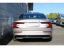 Volvo S60 T8 Automaat Recharge AWD Ultimate Dark Trekhaak | Panoramadak | Verwarmbare voorstoelen+achterbank+stuurwiel | Premium Audio by Harman Kardon | Headup Display | Driver Awareness | Driver Assistance | Adaptieve cruise control met Pilot Assist | Blis |