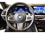 BMW 3-Serie Touring 330i High Executive M Sport, Adaptive cruise, Widescreen, camera, 20' inch, Carplay