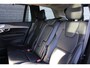 Volvo XC90 T8 Automaat Plug-in hybrid AWD Ultra Dark Nappa Leder met ventilatie Charcoal | Headup Display | Trekhaak | Luchtvering | Bowers & Wilkins | Stoelmassage | Stoelventilatie | Getinte ramen achter | Elektrisch verstelbare voorstoelen met geheugen | 20 Inch | All Seasonbanden | 6,4KW Boordlader | One Pedal Drive | Gelaagde zijruiten | Visual Park Assist |  Full Led | Panoramadak | Draadloos opladen telefoon