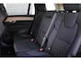 Volvo XC90 T8 Automaat Plug-in hybrid AWD Ultra Bright | Trekhaak | Luchtvering | Panoramadak | Verwarmbare voorstoelen en achterbank | Premium audio by Harman Kardon | Head-up display | Elektrisch verstelbare voorstoelen met geheugen