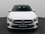 Mercedes-Benz A-klasse 250 e Business Solution Luxury Limited | 218 PK | Schuifdak | Sfeerverlichting | Navigaite | Climate Control | Lichtmetalen Velgen | Stoelverwarming |