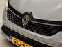 Renault Clio 1.6 E-Tech Full Hybrid 145 Alpine 143Pk Automaat (APPLE CARPLAY, GROOT NAVI, ALPINE AUDIO, LEDER, CAMERA, KEYLESS, SFEERVERLICHTING, PARELMOER, GETINT GLAS, ZWART HEMEL, NIEUWSTAAT)
