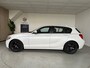 BMW 1-Serie 116i Upgrade Edition Airco, Navigatie, LMV