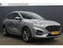 Ford Kuga 2.5 PHEV ST-Line | Incl. 12 maanden garantie | Virtual cockpit | DAB+ | Navigatie | Achteruitrijcamera | Apple carplay/ Android auto | Zwart hemel | 18" velgen | Parkeersensoren voor en achter | Keyless entry & go |