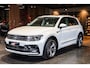 Volkswagen Tiguan 2.0 TSI 4Motion Highline, 220 PK, Pano/Dak, Leder/Vienna, R/Line/In/Exterieur, DAB, Camera, Trekhaak, 80DKM!!