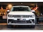 Volkswagen Tiguan 2.0 TSI 4Motion Highline, 220 PK, Pano/Dak, Leder/Vienna, R/Line/In/Exterieur, DAB, Camera, Trekhaak, 80DKM!!