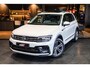 Volkswagen Tiguan 2.0 TSI 4Motion Highline, 220 PK, Pano/Dak, Leder/Vienna, R/Line/In/Exterieur, DAB, Camera, Trekhaak, 80DKM!!
