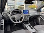 Ford Focus 1.5 ST-Line / Automaat / Panoramadak / LED / Camera / Stuur, stoel en voorruit verwarming /