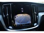 Volvo V60 T6 350PK Plug-in hybrid AWD Essential Bright | Adaptive Cruise & Pilot Assist | Moritz Lederen Comfortstoelen | 18" Velgen | Stoelverwarming voor & achter | Stuurverwarming | Parkeercamera | Google Services |
