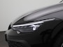 Volkswagen Golf 1.5 eHybrid GTE 272 PK | Automaat | Plug-In | Panorama Dak | Trekhaak | Black Style | Head-Updisplay | Stoelverwarming | Stuurwielverwarming | LED Matrix | 18 Inch Lichtmetaal