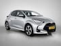Toyota Yaris 1.5 Hybrid Dynamic + Comfort Pack | Stoel en Stuur verwarming | Blindspot | QR Lader | Apple Carplay / Android Auto |
