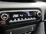 Toyota Yaris 1.5 Hybrid Dynamic + Comfort Pack | Stoel en Stuur verwarming | Blindspot | QR Lader | Apple Carplay / Android Auto |