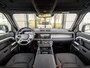 Land Rover Defender 110 P400e 110 | Black Pack | Luchtvering | 22'' Gloss Black | Stuurwielverwarming | Rode Remklauwen