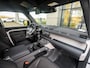 Land Rover Defender 110 P400e 110 | Black Pack | Luchtvering | 22'' Gloss Black | Stuurwielverwarming | Rode Remklauwen