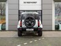 Land Rover Defender 110 P400e 110 | Black Pack | Luchtvering | 22'' Gloss Black | Stuurwielverwarming | Rode Remklauwen