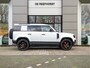 Land Rover Defender 110 P400e 110 | Black Pack | Luchtvering | 22'' Gloss Black | Stuurwielverwarming | Rode Remklauwen