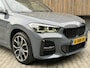 BMW X1 xDrive25e M-sport Automaat | Panoramadak | Leren bekleding | LED verlichting | Stoel en Stuurwielverwarming | Trekhaak afneembaar | Head-up display | Elektrisch verstelbare stoelen | Harman/kardon HiFi | Achteruitrijcamera