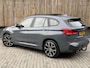 BMW X1 xDrive25e M-sport Automaat | Panoramadak | Leren bekleding | LED verlichting | Stoel en Stuurwielverwarming | Trekhaak afneembaar | Head-up display | Elektrisch verstelbare stoelen | Harman/kardon HiFi | Achteruitrijcamera