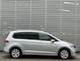 Volkswagen Touran 1.4 TSI Highline / Navigatie / Camera / Parkeersensoren V+A / Zwenkbare trekhaak / Climate controle /