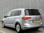 Volkswagen Touran 1.4 TSI Highline / Navigatie / Camera / Parkeersensoren V+A / Zwenkbare trekhaak / Climate controle /