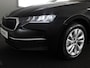 Skoda Octavia Combi 1.5 TSI MHEV Business Edition 115 pk DSG | Verlengde garantie | Navigatie | Trekhaak (wegklapbaar) | Parkeersensoren | Achteruitrijcamera | Stoelverwarming |