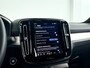 Volvo XC40 B4 Plus Dark | Parkeercamera | Stoel- en Stuurverwarming | Harman Kardon | Trekhaak