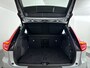 Volvo XC40 B4 Plus Dark | Parkeercamera | Stoel- en Stuurverwarming | Harman Kardon | Trekhaak