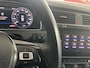 Volkswagen E-Golf E-DITION Automaat / Climate control - Cruise control adaptive - Park. sensoren V+A - Navigatie full map - MF Lederen stuurwiel - Ramen en Spiegels Elektrisch - V-stoelen verwarmbaar - Bluetooth